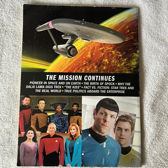 TIME Star Trek special edition magazine. 2020 - Picture 3 of 5